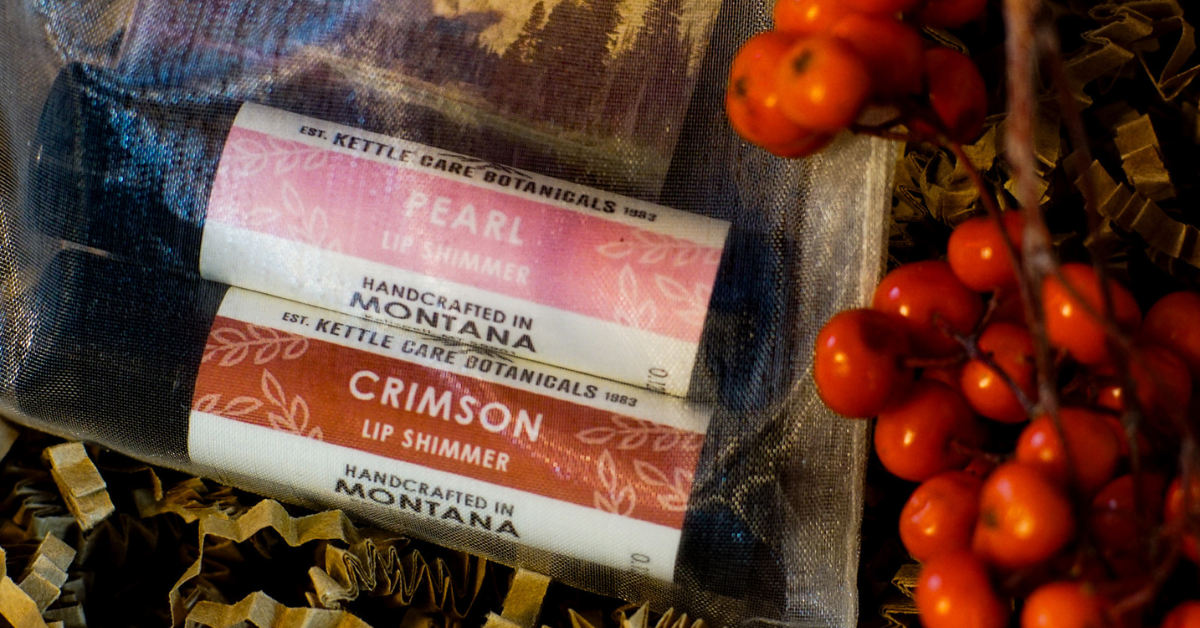 Holiday Gift Guide For Her: Festive Faces & Fresh Sets